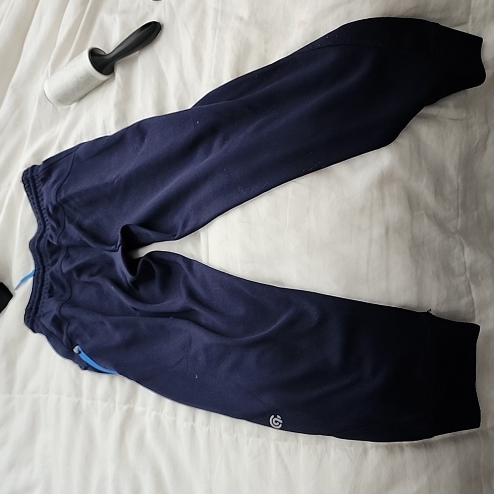 Boys sweats - Picture 2 of 3